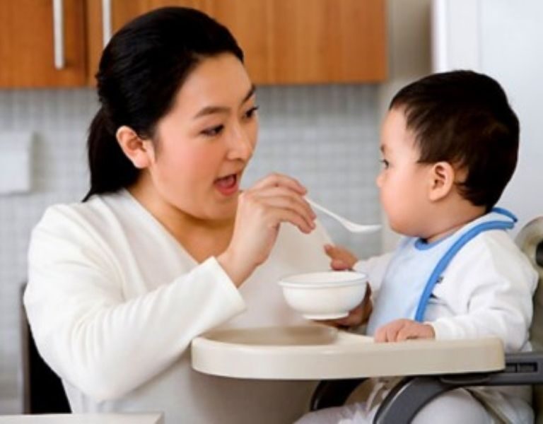 Ảnh đại diện Bé 1 tuổi ăn yến được không