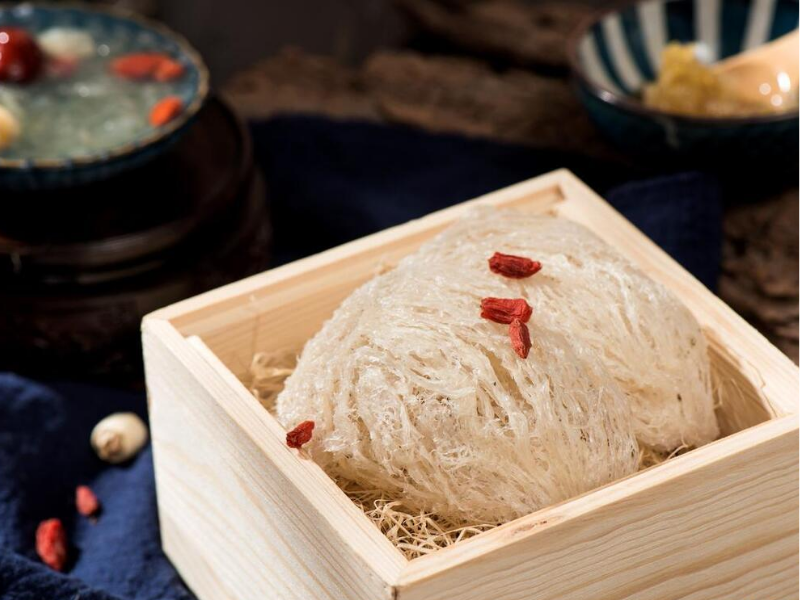 燕窝是一种为身体提供丰富营养的食品。