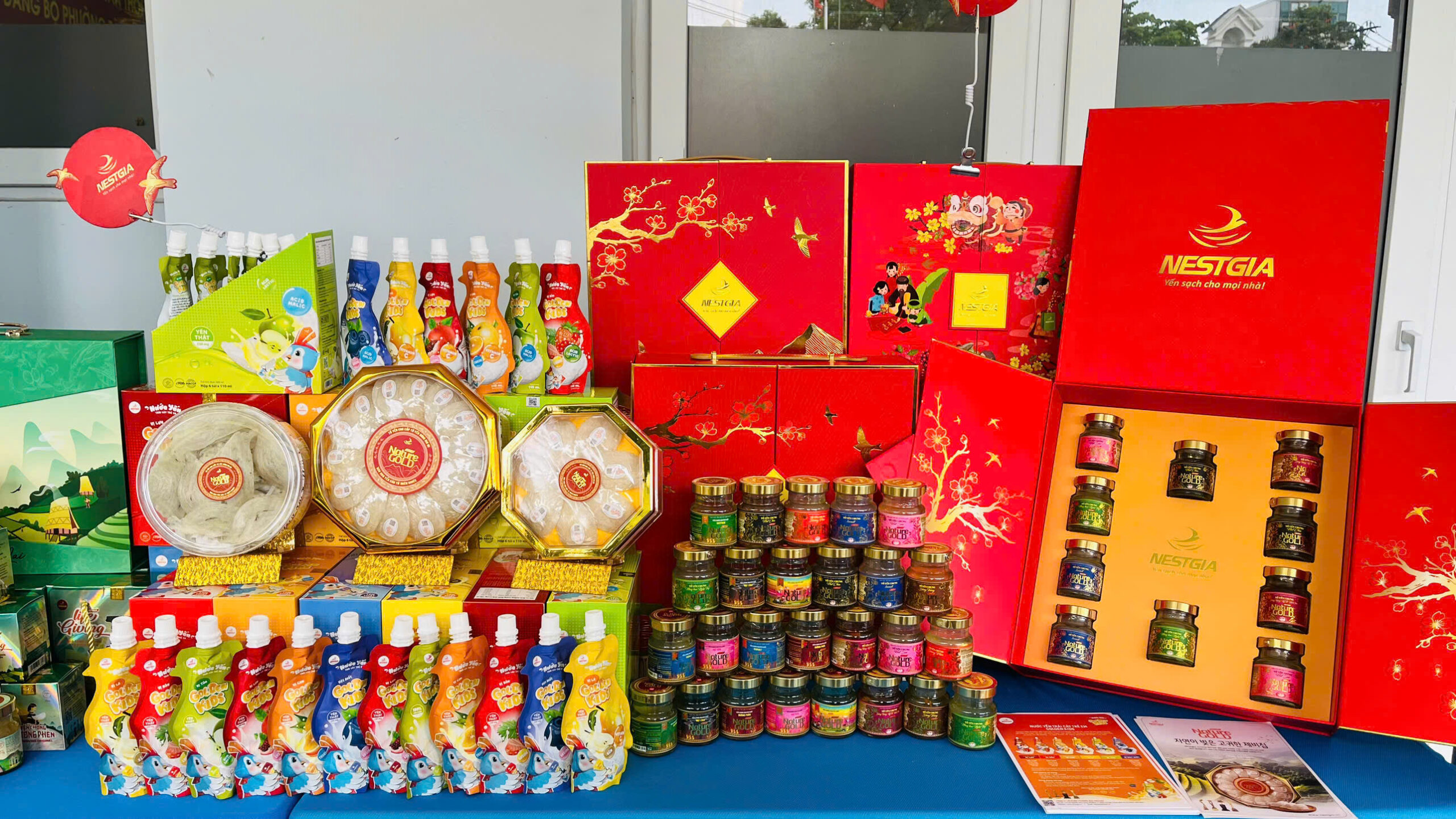 NestGia mang đến Hội Nghị những hộp Quà tặng Doanh Nghiệp sang trọng, đẳng cấp và đa dạng mẫu mã NestGia mang đến Hội Nghị những hộp Quà tặng Doanh Nghiệp sang trọng, đẳng cấp và đa dạng mẫu mã