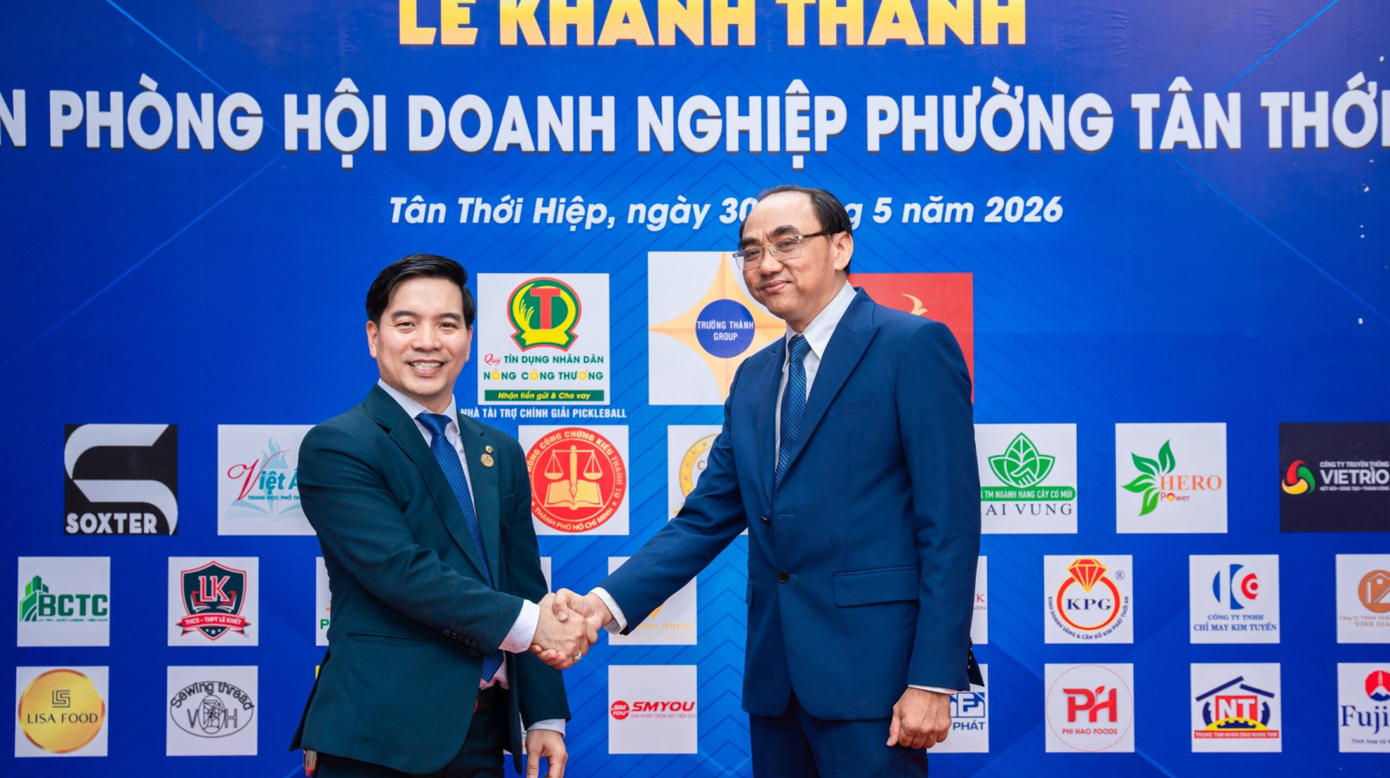 le khanh thanh van phong hoi doanh nghiep phuong tan thoi hiep