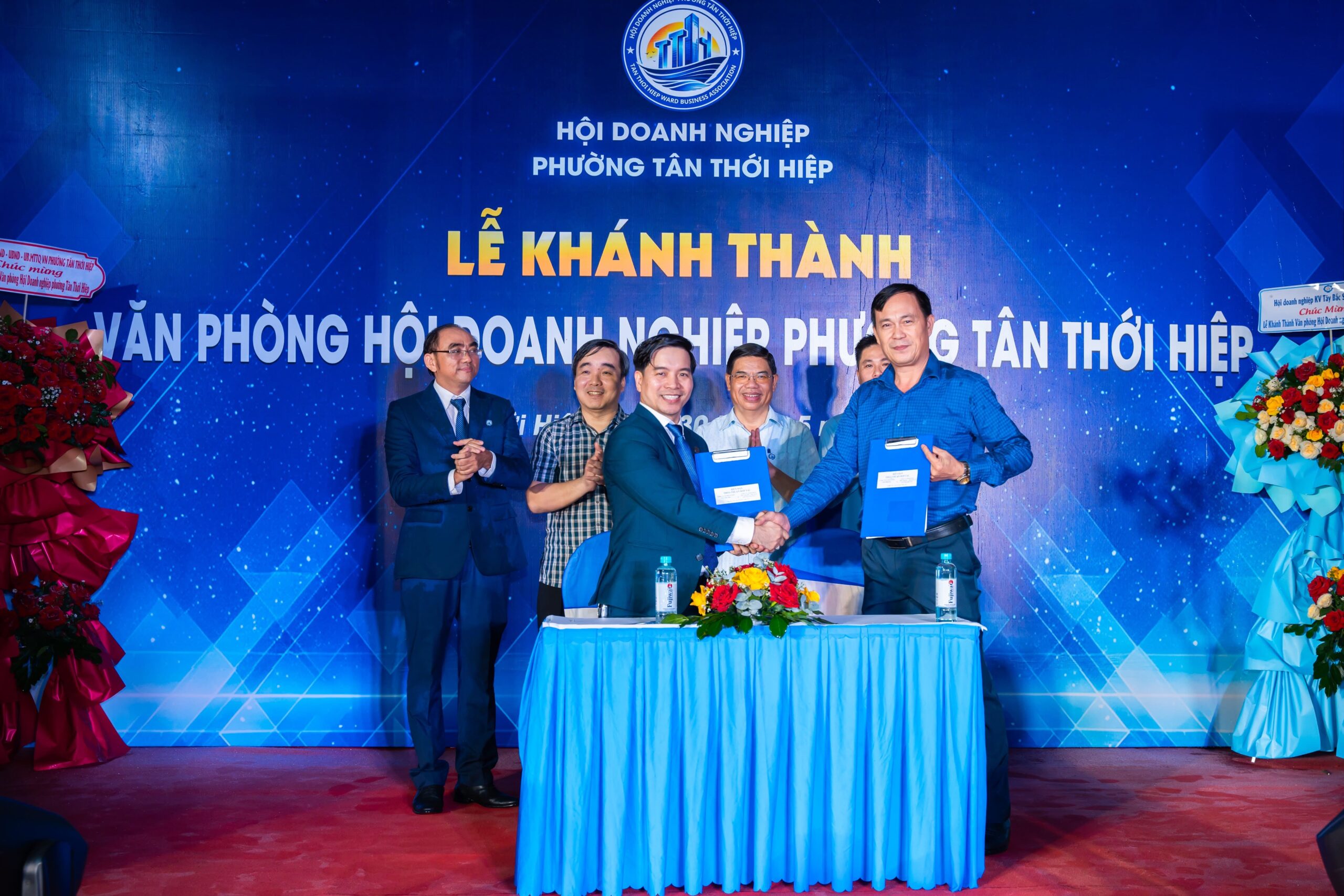 Công ty Cổ phần Thương mại NestGia đồng hành cùng sự kiện với cương vị nhà Tài Trợ Kim Cương Công ty Cổ phần Thương mại NestGia đồng hành cùng sự kiện với cương vị nhà Tài Trợ Kim Cương