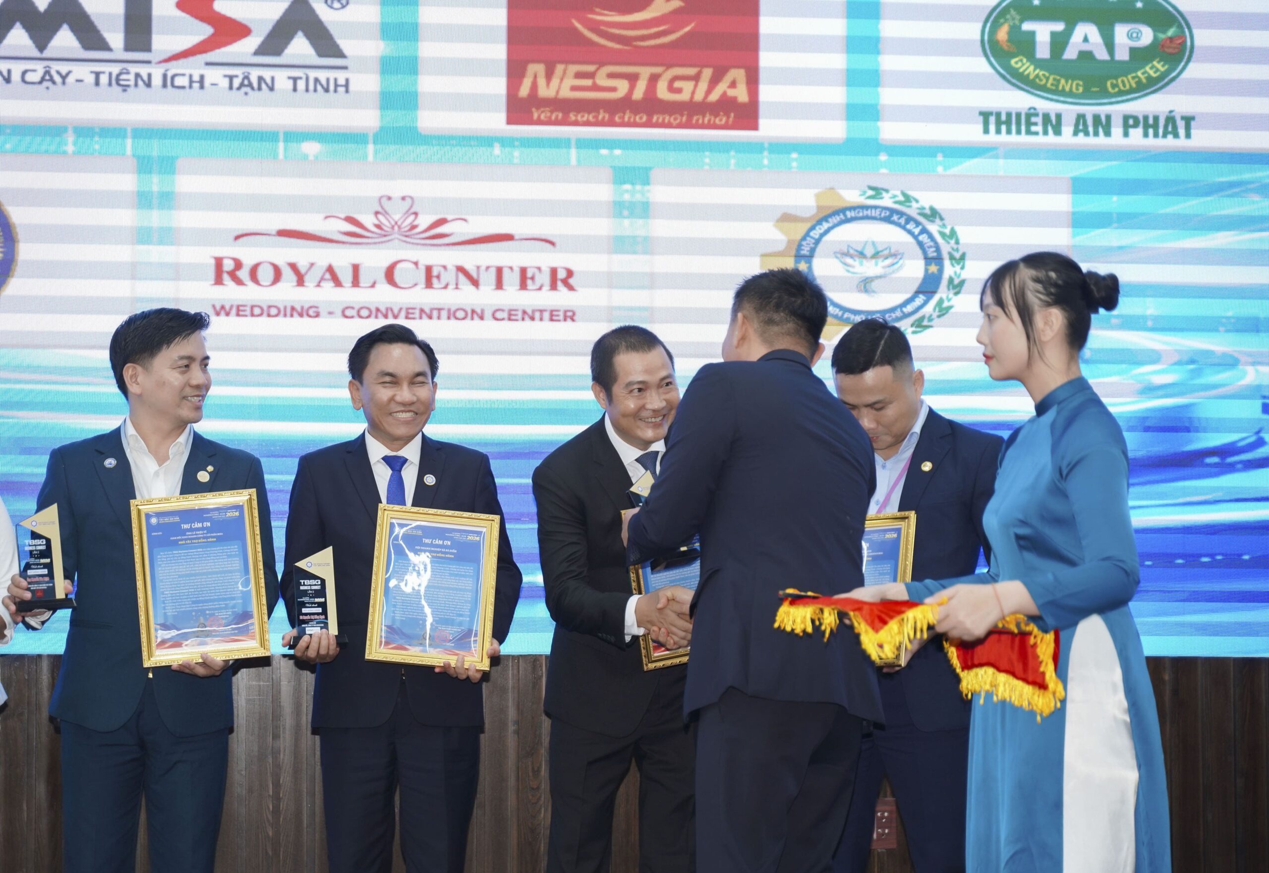Nhà máy Yến sào NestGia tự hào là Hội viên chính thức và Nhà tài trợ đồng hành cùng TBSG Business Connect lần 2. Nhà máy Yến sào NestGia tự hào là Hội viên chính thức và Nhà tài trợ đồng hành cùng TBSG Business Connect lần 2.